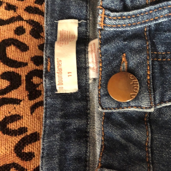 Jean shorts - Picture 5 of 6